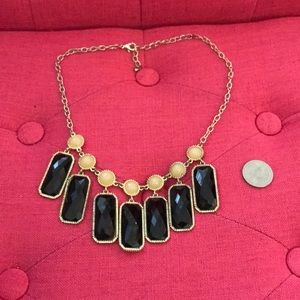 Black and gold statement necklace 🖤💛🖤💛